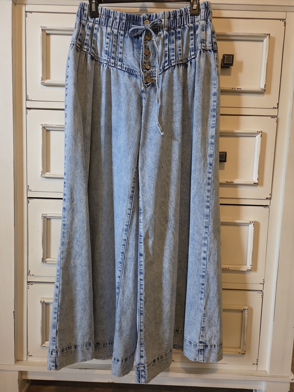 eesome Light Blue High-Rise Wide Leg Jeans with Button Front